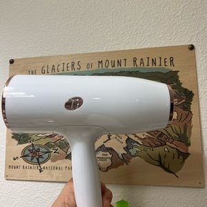 🌬️ 🖤 T3 Aireluxe white/rose gold blow dryer- Like NEW